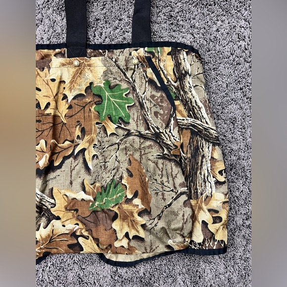 VTG Cabela's Duck Camo Hunting Vest USA Cargo Pockets Detachable Game Pouch XXL - Picture 8 of 9